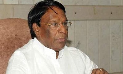 அரசு அதிகாரிகள் ஆளுநரை சந்திக்கக் கூடாது: புதுச்சேரி சட்டப்பேரவையில் முதல்வர் உத்தரவு