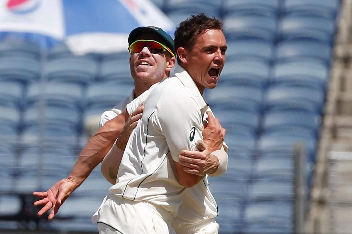 டெஸ்ட்: 298 ரன்கள் முன்னிலையுடன் ஆஸ்திரேலியா ஆதிக்கம்!