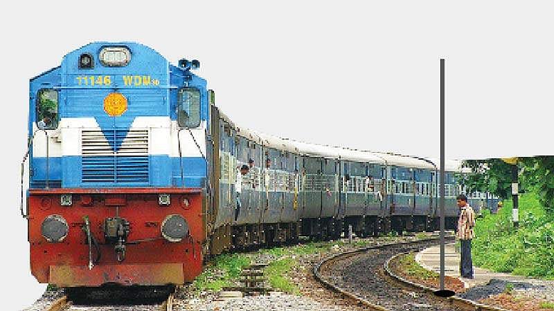 விமானக் கட்டணத்துக்கு நிகராக ரயிலின் ஏசி வகுப்பு டிக்கெட்; பயணமும் அப்படி இருக்கிறதா?