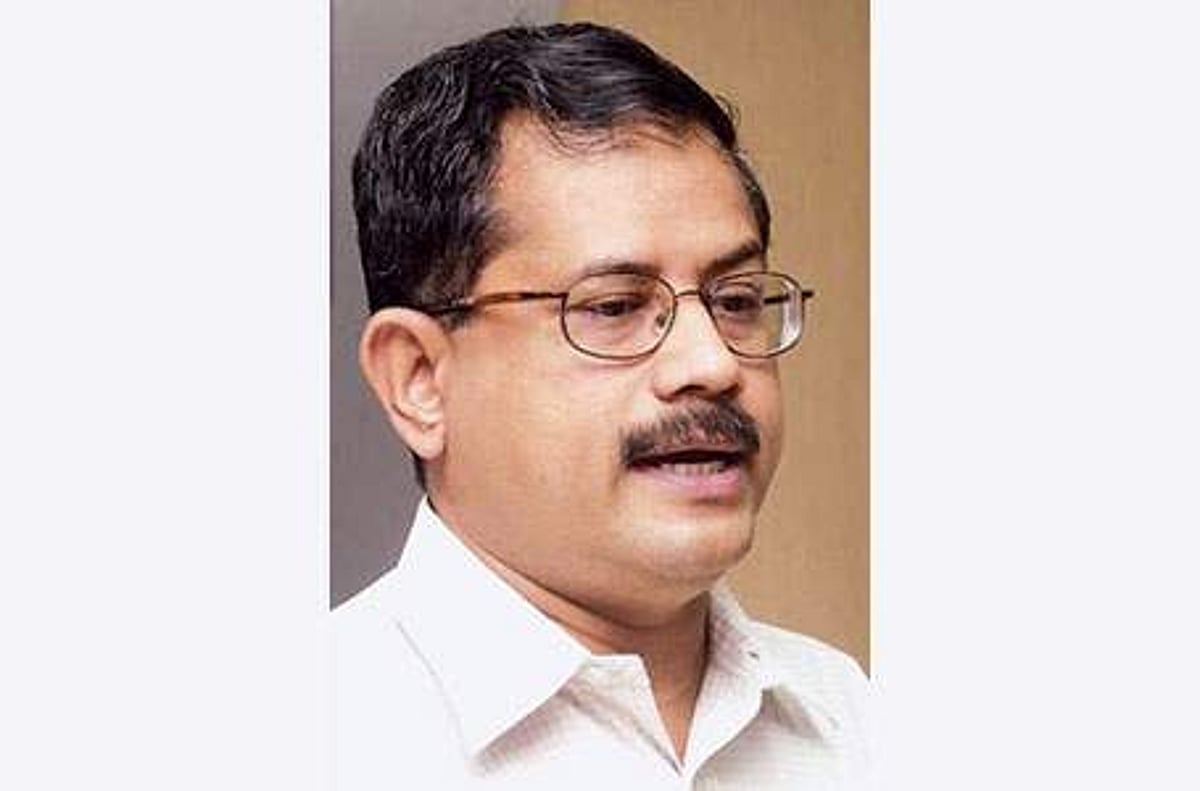 பணியிடை நீக்கம் செய்யப்பட்ட கே.ஞானதேசிகனுக்கு மீண்டும் பணி