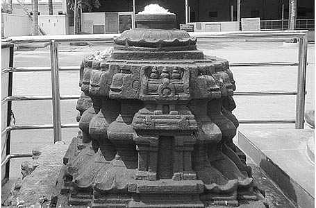 தமிழ்ச் செல்வங்கள்: பலி