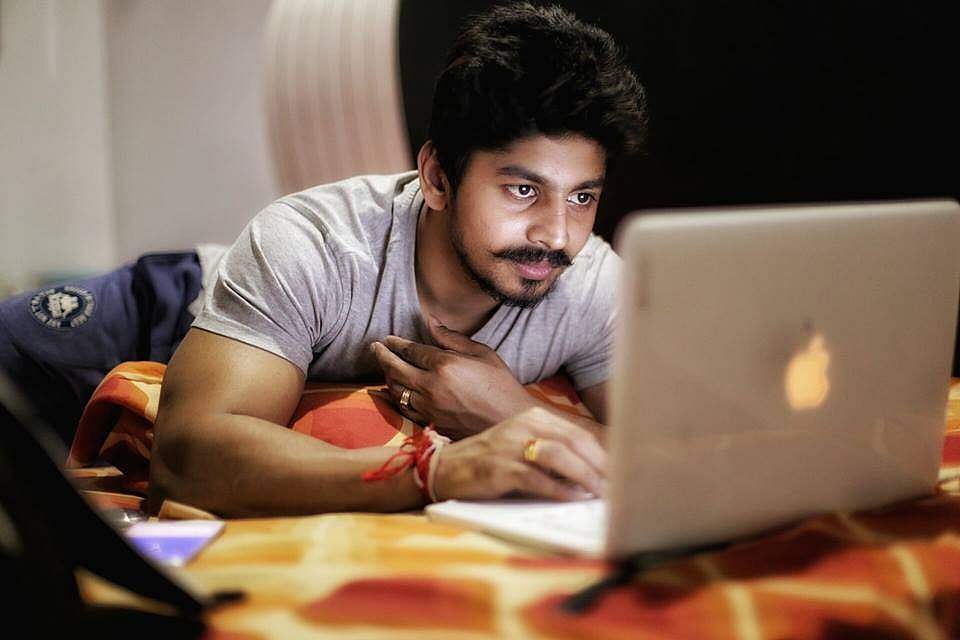 கார் பந்தய வீரர் குடிபோதையில் கார் ஓட்டினாரா? உறவினர் பதில்