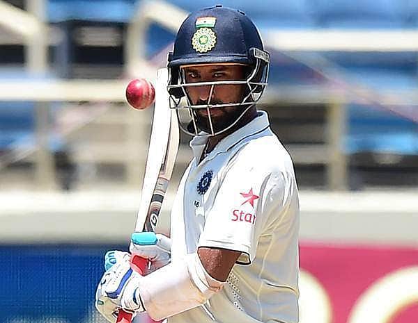 டெஸ்ட்: புஜாரா சூப்பர் சதம்! ஆஸி. ஸ்கோரை நெருங்கும் இந்தியா!