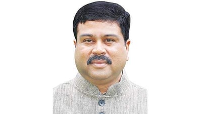 பெட்ரோல்-டீசல் விலை தீபாவளிக்கு முன்பு குறைய வாய்ப்பு