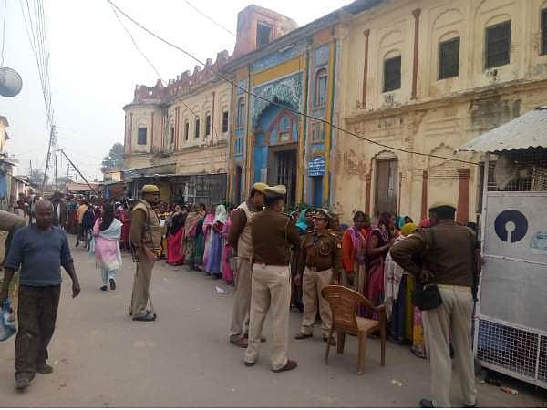 அயோத்யா விவகாரத்தை அமைதியா பேசி தீர்த்துக்குங்க: சம்பந்தப்பட்டவர்களுக்கு உச்ச நீதிமன்றம் அறிவுரை  