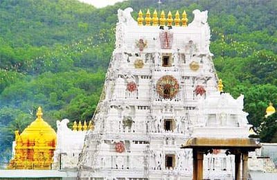 திருப்பதி விஐபி தரிசன டிக்கெட் விநியோகத்தில் பல கோடி முறைகேடு: தேவஸ்தான அதிகாரி உள்பட 10 பேர் கைது