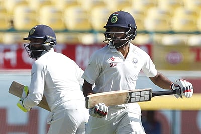 டெஸ்டில் திருப்புமுனை! ஜடேஜாவின் அரை சதத்தால் இந்தியா முன்னிலை!