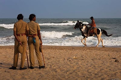 நெடுவாசலுக்காக போராட்டம்: மெரினாவில் போலீசார் கண்காணிப்பு?