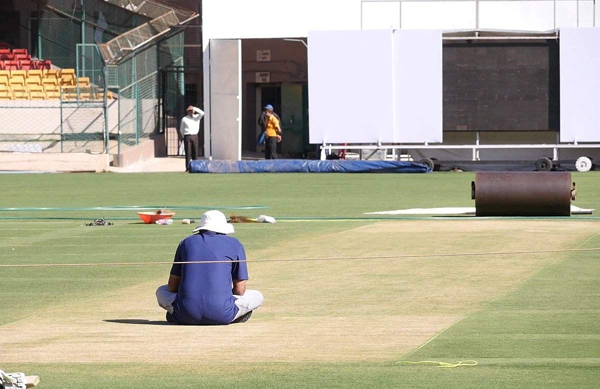 பெங்களூர் டெஸ்ட்: திருப்பி அடிக்குமா இந்திய அணி?