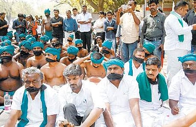 பிரதமரை சந்தித்துப் பேசினாலும் கடன்களை ரத்து செய்யும் வரை போராட்டம் தொடரும்: ஜந்தர் மந்தரில் தமிழக விவசாயிகள் திட்டவட்டம்