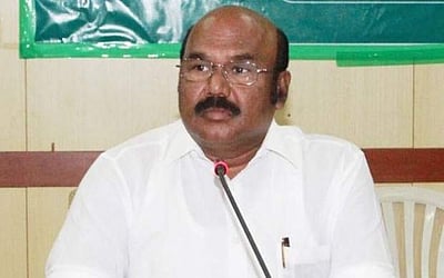 ஜி.எஸ்.டி அமல் செய்யும் பொழுது மாநில உரிமை பாதுகாக்கப்பட வேண்டும்: தில்லியில் அமைச்சர் ஜெயக்குமார் பேட்டி!