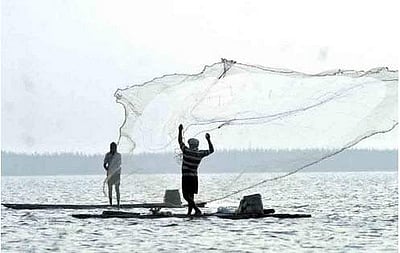 கச்சத்தீவு அருகே மீன்பிடித்த தமிழக மீனவர்கள் கைது