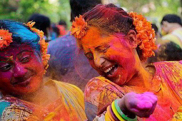 தலை முடி பாழாகக் கூடாது, ஜாலியாக கலர்ஃபுல் ஹோலியும் கொண்டாட வேண்டும்! எப்படி?