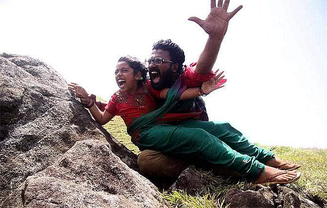 ஆனந்த யாழை மீட்டுகிறாய் பாடல் ஈட்டுத்தந்த ஒண்ணேகால் கோடி ரூபாய்!: தயாரிப்பாளர் பேச்சு