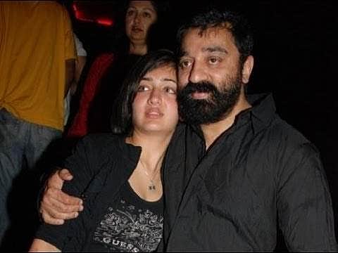 அப்பாவுடன் சேர்ந்து நடிக்க அத்தனை ஆசை: சொல்வது அக்ஷரா ஹாசன்  