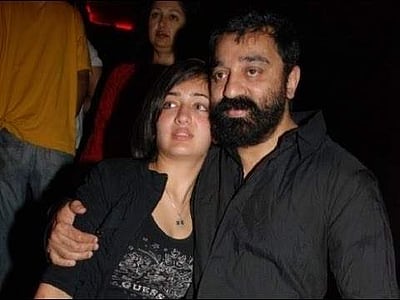 அப்பாவுடன் சேர்ந்து நடிக்க அத்தனை ஆசை: சொல்வது அக்ஷரா ஹாசன்  