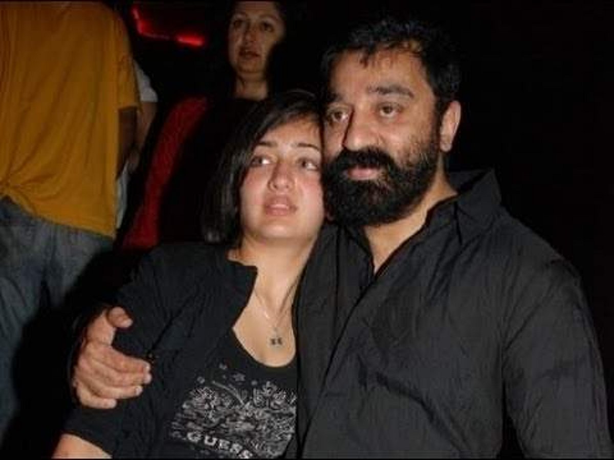 அப்பாவுடன் சேர்ந்து நடிக்க அத்தனை ஆசை: சொல்வது அக்ஷரா ஹாசன்