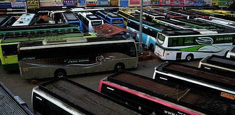 கோயம்பேடு ஆம்னி பஸ் ஸ்டாண்டில் கார் பார்க் செய்ய முடியாமல் அவஸ்தைப் பட்டிருக்கிறீர்களா?