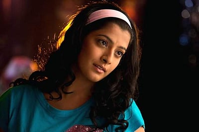 தந்தையுடன் இணைந்து நடிக்க உள்ள பிரபல நடிகை! 