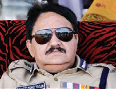 மாநில அமைச்சரையே அடையாளம் தெரியாத போலீஸ் ஏ.டி.ஜி.பி!