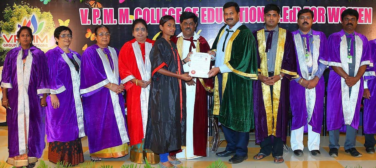 வி.பி.எம்.எம். மகளிர் கல்வியியல் கல்லூரியில் பட்டமளிப்பு விழா