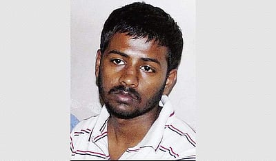 மோசடி மன்னனாக வலம் வந்த சுகேஷ் சந்திரா யார்? அதிரவைக்கும் ஷாக் ரிப்போர்ட்