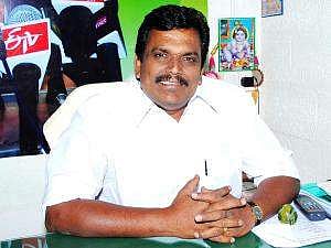 18 எம்எல்ஏக்கள் இல்லையென்றால் தினகரனே இல்லை: தங்க தமிழ்ச்செல்வன் கேள்வி