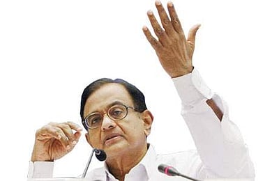 கருப்புப் பணத்தை வெள்ளையாக மாற்றக் கொண்டு வந்ததா பணமதிப்பிழப்பு? சிதம்பரம் காட்டம்