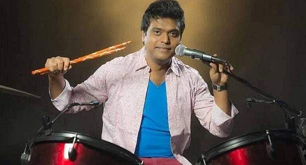 மின்னலே முதல் வனமகன் வரை: அரை சதம் எடுத்த ஹாரிஸ் ஜெயராஜ்!