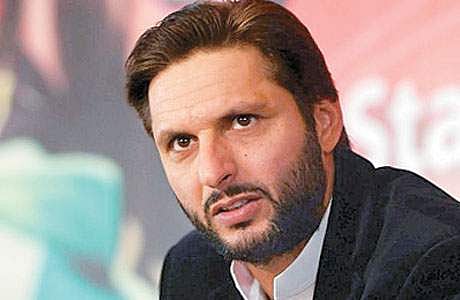 இந்திய கட்டுப்பாட்டிலுள்ள காஷ்மீரில் அப்பாவிகள் கொல்லப்படுகின்றனர்: ஷாகித் அஃப்ரிடி சர்ச்சை ட்வீட்