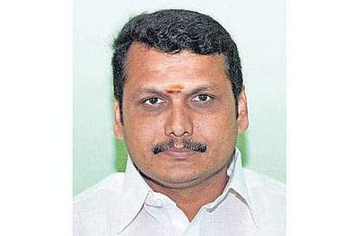 செந்தில்பாலாஜியின் உறவினர்கள் வீடுகளில் வருமான வரித்துறை சோதனை