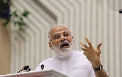 இலங்கைத் தமிழர்களுக்கு மேலும் 10 ஆயிரம் வீடுகள்: பிரதமர் மோடி