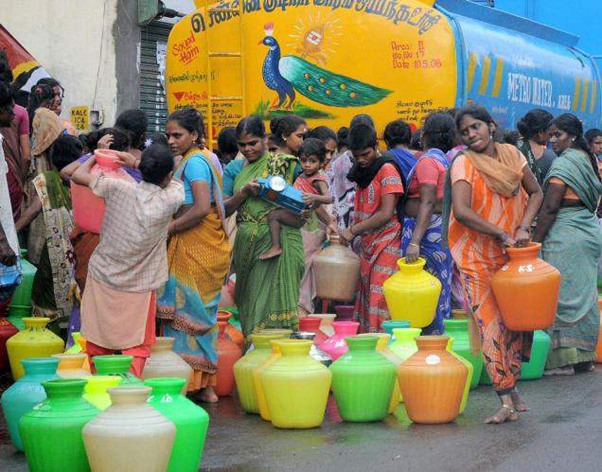 சென்னையில் நிலத்தடி நீர் மட்டம் பெரும் சிக்கலில் இருக்கிறது... மெட்ரோ வாட்டர் நீர் அட்டவணை அச்சுறுத்தல்!
