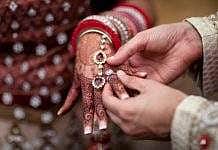 கூடுதல் வரதட்சணை கேட்ட மணமகனை சிறைபிடித்த மணமகளின் குடும்பம்!