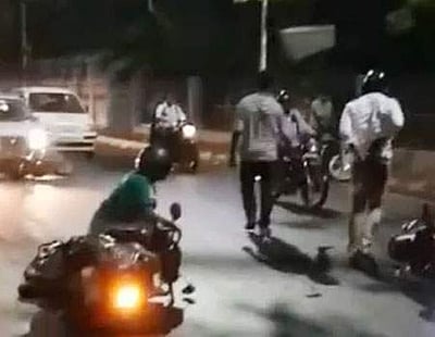 சாலையில் திடீர் எண்ணெய் படலம்: வாகனங்கள் வழுக்கி விழ காரணம் என்ன?