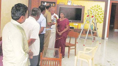 அமைச்சர் சி.விஜயபாஸ்கரின் நண்பர் தற்கொலைக்கு முன் எழுதிய கடிதம் சிக்கியது