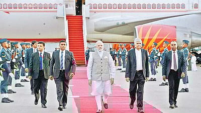 இலங்கை சென்றார் பிரதமர் மோடி: சுட்டுரையில் தமிழில் பதிவிட்டார்