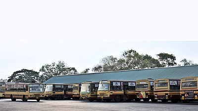 தமிழகம் முழுவதும் போக்குவரத்து ஊழியர்கள் வேலைநிறுத்தம்