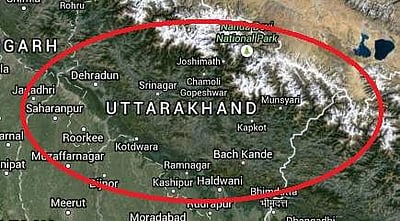 உத்தரகாண்டில் நிலச்சரிவு: சுற்றுலாப் பயணிகள் தவிப்பு
