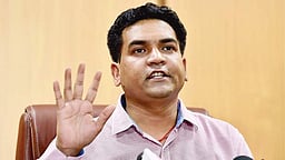 தில்லி யமுனை நதியில் பிப்ரவரி முதல் ஆடம்பர கப்பல் பயணம
அமைச்சா் கபில் மிஸ்ரா தகவல்