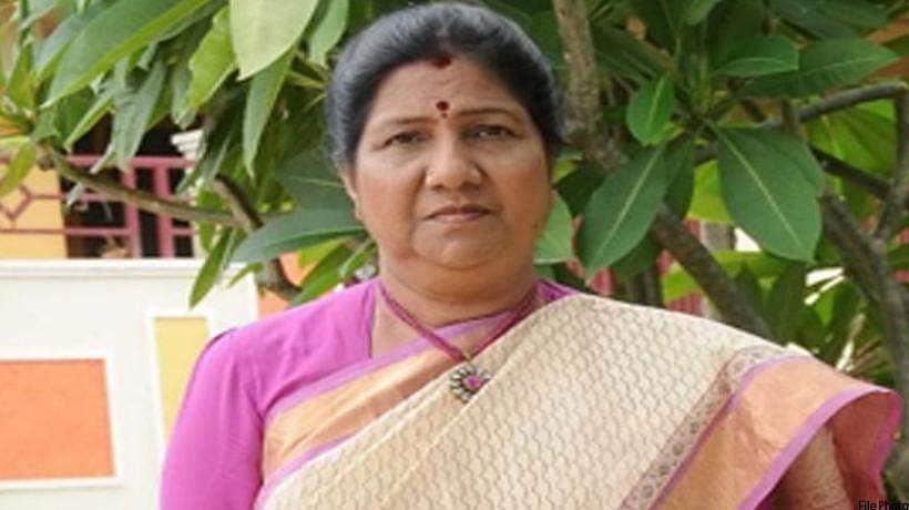 வீட்டை விட்டு வெளியில் செல்லும் பெண்கள் கையில் கத்தி வைத்துக் கொள்ள வேண்டுமா?