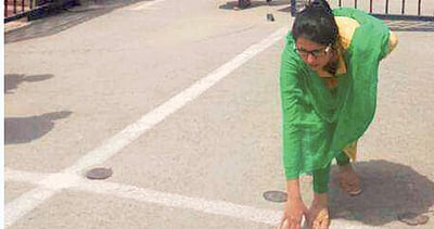 பாகிஸ்தான் ஒரு மரண தேசம்: இந்தியா திரும்பிய பெண் கண்ணீர் பேட்டி