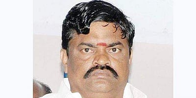 தனியார் பாலில் ரசாயன கலப்பு: விரைந்து நடவடிக்கை எடுக்க முதல்வர் பழனிசாமி உத்தரவு!