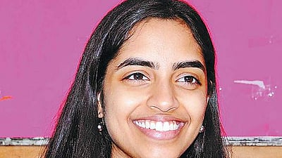 சிபிஎஸ்இ 12-ஆம் வகுப்புத் தேர்வில் நொய்டா மாணவி முதலிடம்