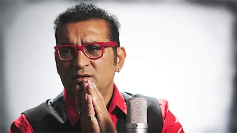 சமூக வலைதளங்களில் சர்ச்சைக்குரிய கருத்துகளை பதிவேற்றும் பிரபல பாலிவுட் பாடகருக்கு ட்விட்டரில் என்ன ஆச்சு?