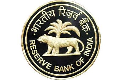 பழைய 500, 1000 ரூபாய் நோட்டுகளை எண்ணுவதற்கு புதிய நவீன மெஷின் - ரிசர்வ் வங்கி கவர்னர்