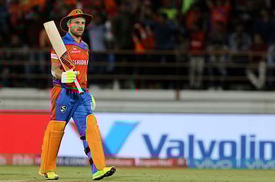 ஐபிஎல்-லில் இருந்து விலகினார் மெக்கல்லம்! சிக்கலில் குஜராத் அணி!