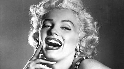 01.06.1926:  உலகப் புகழ் பெற்ற நடிகை மர்லின் மன்றோ பிறந்த தினம் இன்று!
