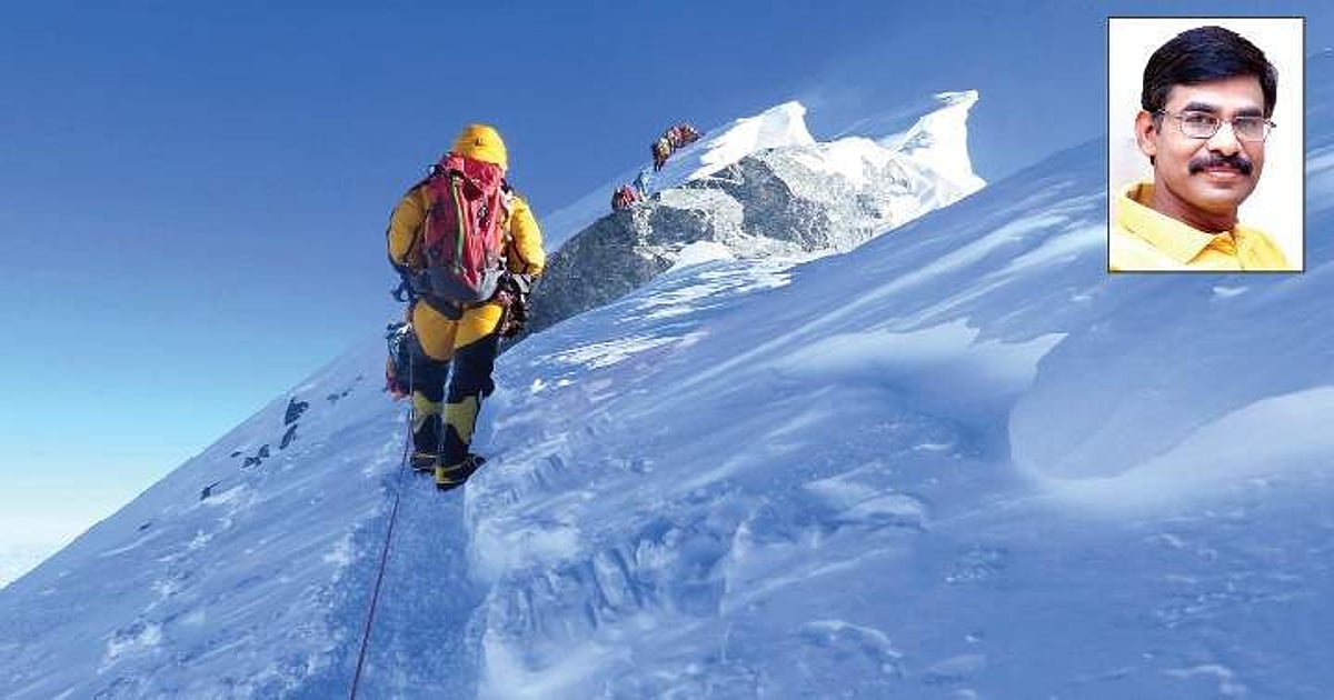 உச்சியிலிருந்து உச்சத்திற்கு!