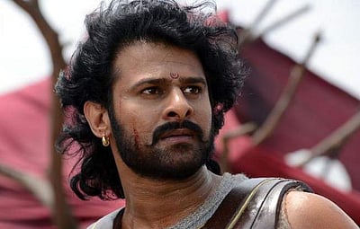 பிரபாஸ் - சல்மான் கான் படத்தை இயக்கவில்லை: பிரபல இயக்குநர் அறிவிப்பு